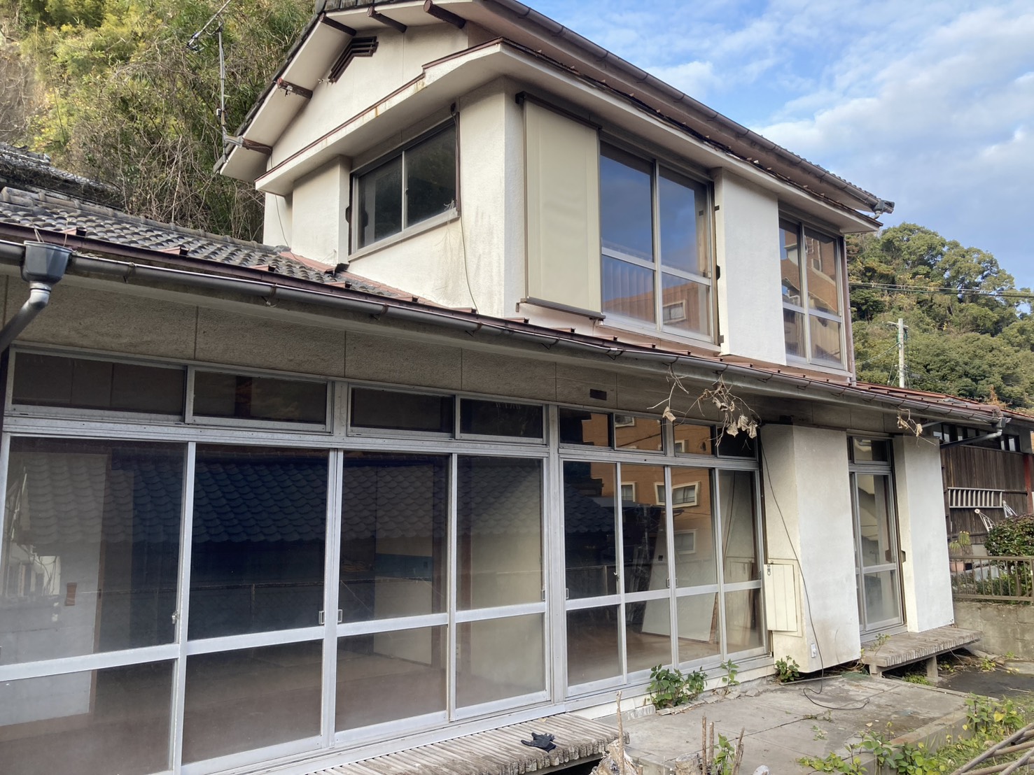 城山町物件の外観写真